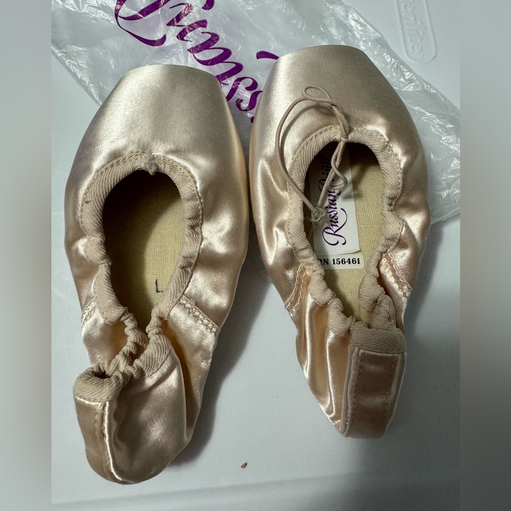 Russian Pointe Rubin pointe shoes